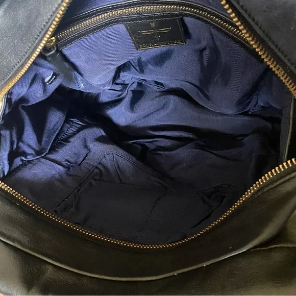 Pour la Victoire leather handbag